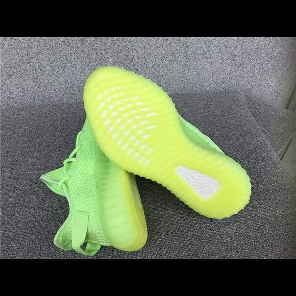 adidas Yeezy Boost 350 V2 Glow - Picture 7 of 10